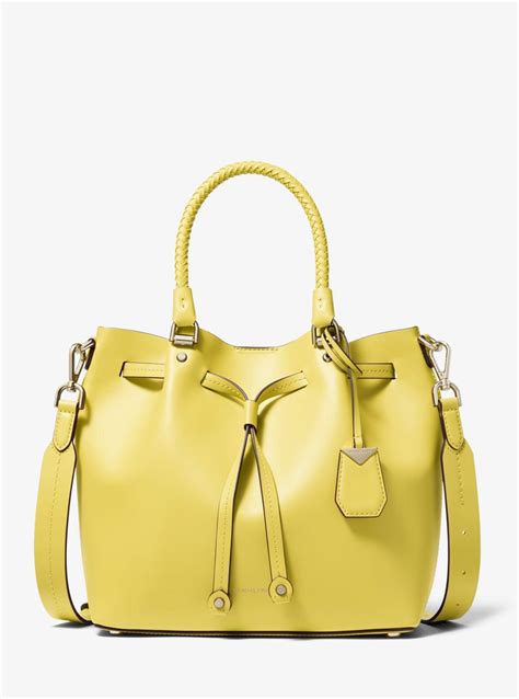 Michael Kors Blakely Medium Bucket Bag 